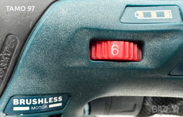 Bosch GSS 12V-13 - Акумулаторен безчетков виброшлайф 12V комплект!, снимка 8 - Шлайфмашини - 52915129