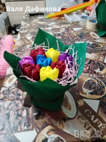 Ръчно изработени цветя от креп хартия, снимка 4 - Изкуствени цветя - 54147197