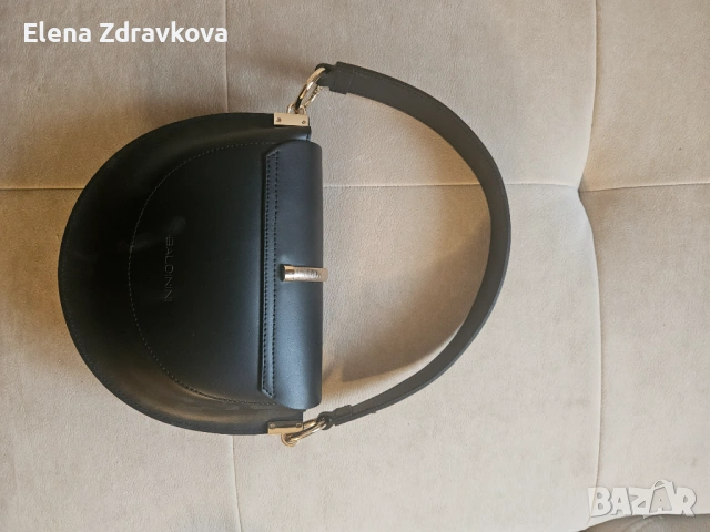 Черна дамска чанта – класически модел, снимка 2 - Чанти - 53246617