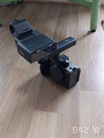 кинокамера Sony FX30 Cinema Line + XLR Handle Unit Kit, снимка 4 - Камери - 53943314