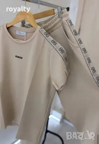 Guess дамски комплекти Различни цветове , снимка 10 - Комплекти - 49697805
