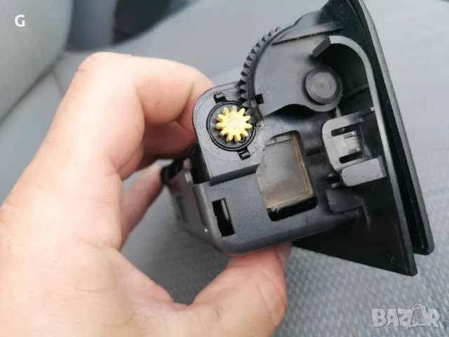 Пепелник Опел Вектра Ц , снимка 5 - Части - 50180789