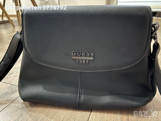 Дамска чанта Guess, снимка 4 - Чанти - 52613869