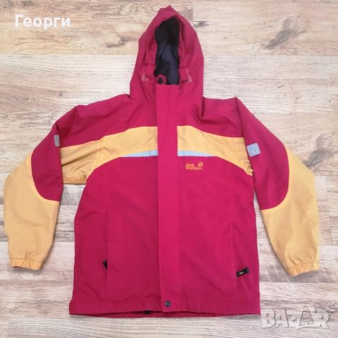 Детска ветровка Jack Wolfskin Размер 152, снимка 1 - Детски анцузи и суичери - 39626924