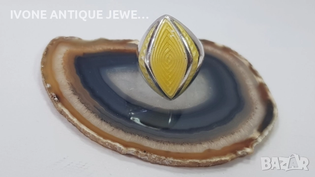 Сребърен позлатен пръстен с емайл