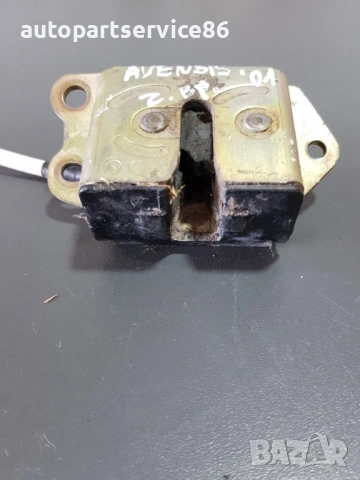 Механизъм за заключване на багажник за Toyota Avensis Estate (1997-2002), снимка 2 - Части - 54216304