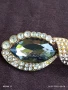 Ретро брошка тип папионка с сребристи кристали и зелени полу скъпоценни камъни 38846, снимка 6