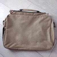 Чанта за лаптоп , снимка 4 - Чанти - 42852660