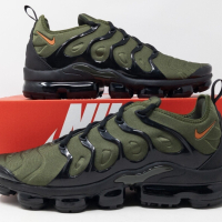 Nike Air Vapormax Plus 'Rough Green' / Оригинална Кутия, снимка 1 - Спортни обувки - 44667610