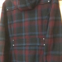 Карирано дамско/тийнеджърско зимно вълнено палто с качулка, размер S, снимка 3 - Палта, манта - 38974507
