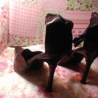 Уникални черни токчета - естествена кожа!, снимка 4 - Дамски обувки на ток - 30183681