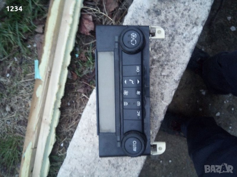 Климатроник Лагуна 2006 година, снимка 1