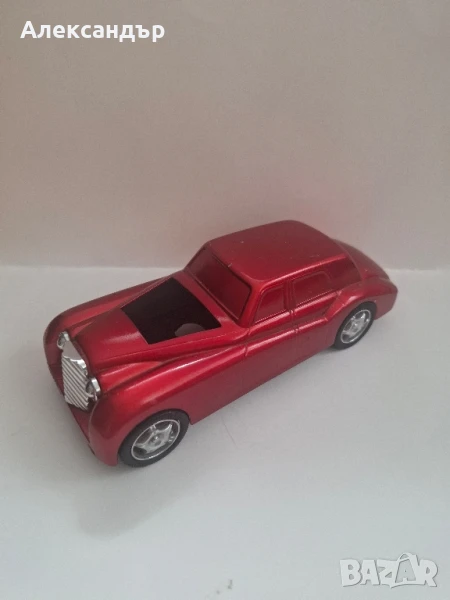 Метална червена количка за декорация, снимка 1