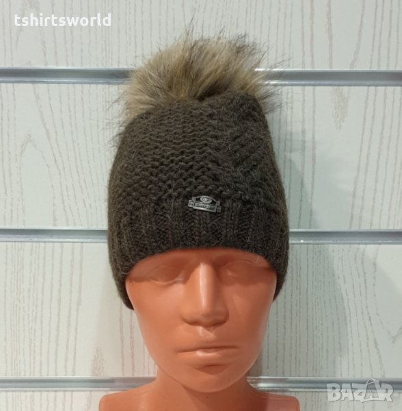 Нова зимна дамска шапка СилвърСтар с подплата плюш в кафяв цвят, снимка 1