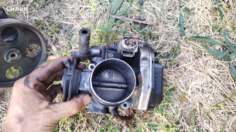 Дросел ова клапа 06a133064h за ВАГ 2,0 Голф 4 Джета Бийтъл Бора Шкода Октавиа 1 и др. от Vw Bora 2.0, снимка 1