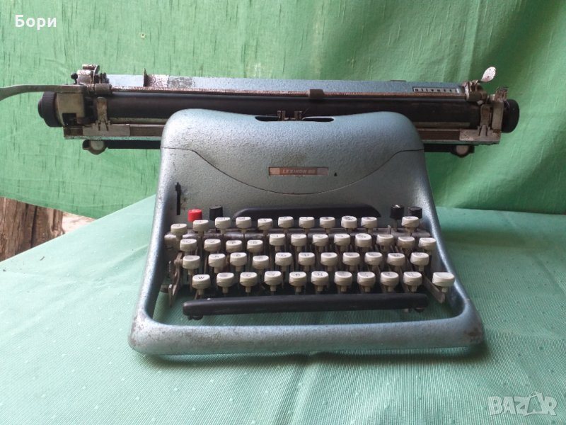 olivetti LEHIKON 80  1952г  пишеща машина, снимка 1