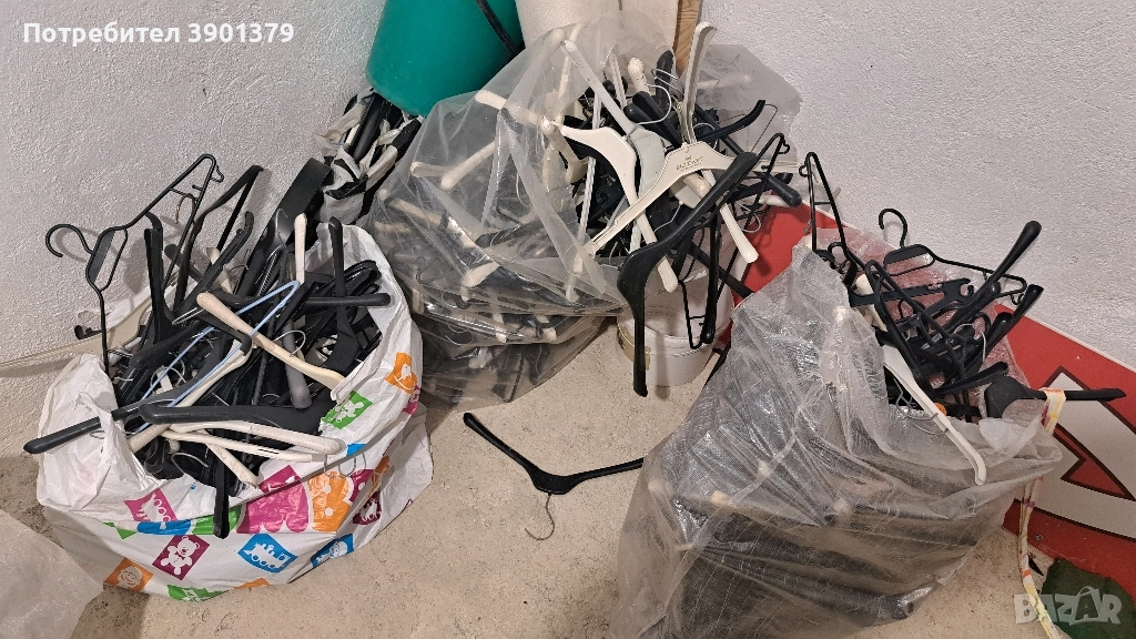 Продавам Закачалки за дрехи, снимка 1