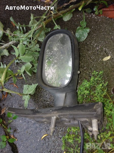 Продавам дясно огледало за Рено Меган Сценик, снимка 1