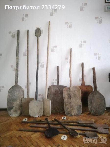 Стари фурнаджийски лопати и дъски за месене на хляб и други. , снимка 1