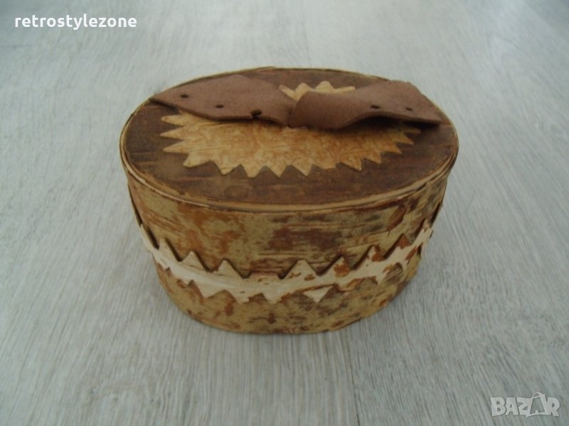 № 5094 стара дървена / брезова / кутийка   - размер 10,5 / 8 / 5,5 см , снимка 1