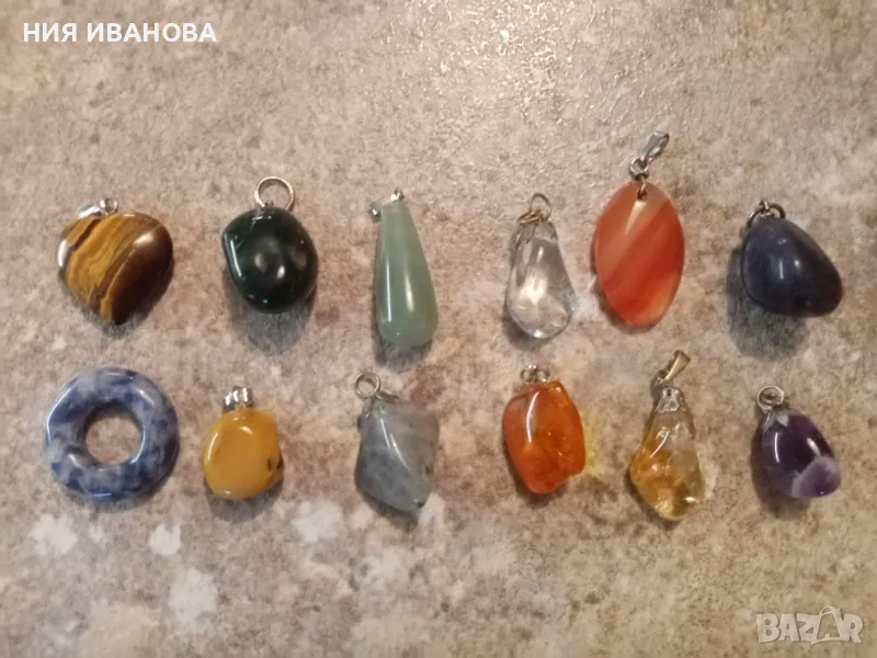 Висулки с различни камъни, снимка 1