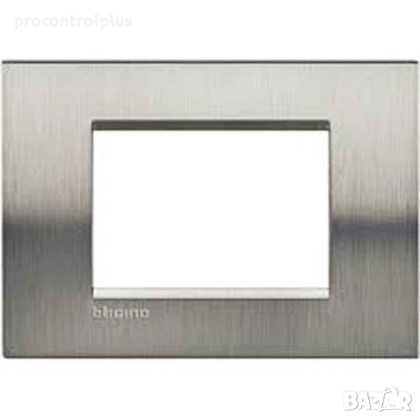 Продавам Рамка 3М Square Brushed steel (ACS) bticino Livinglight, снимка 1