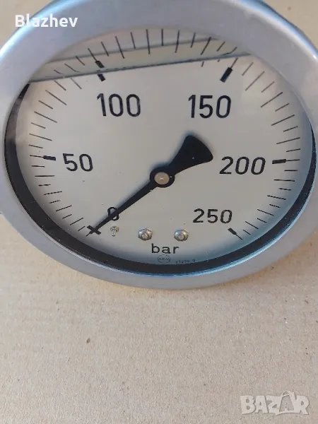 Манометър глицеринов ф100, снимка 1