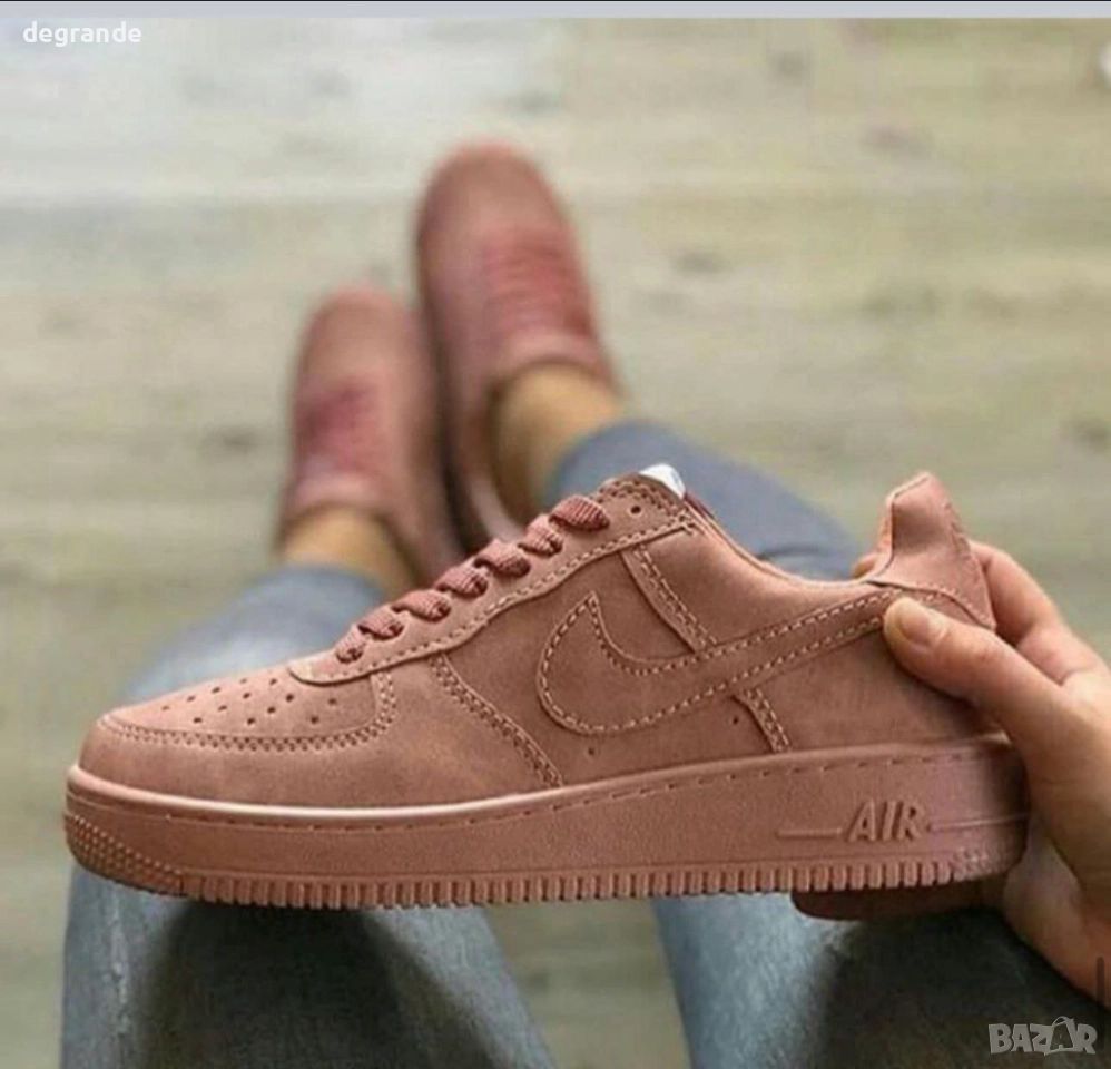 Дамски маратонки Nike, снимка 1