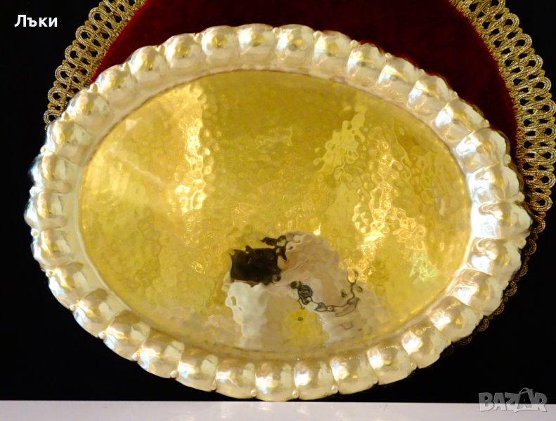 Бронзов поднос,плато,ръчно кован релеф., снимка 1