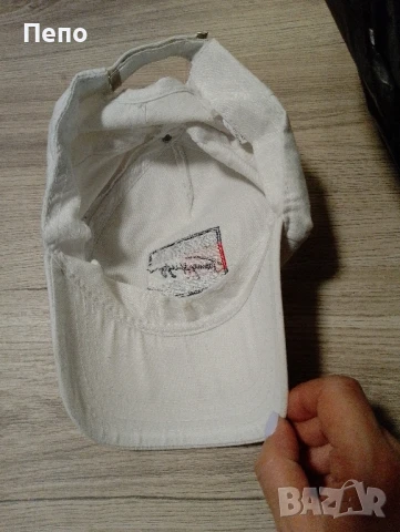 Шапка Tommy Hilfiger , снимка 2 - Шапки - 51240650