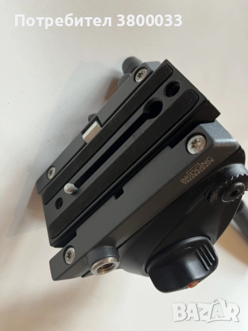 Видео глава Manfrotto MVM500A, снимка 4 - Чанти, стативи, аксесоари - 55803354