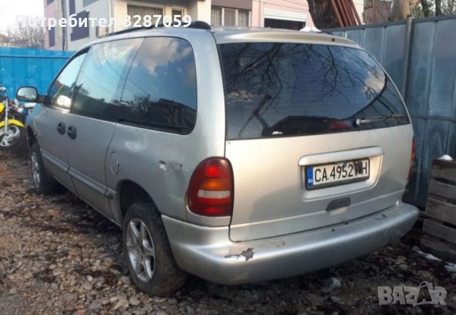 Chrysler Voyager, снимка 4 - Автомобили и джипове - 35491805