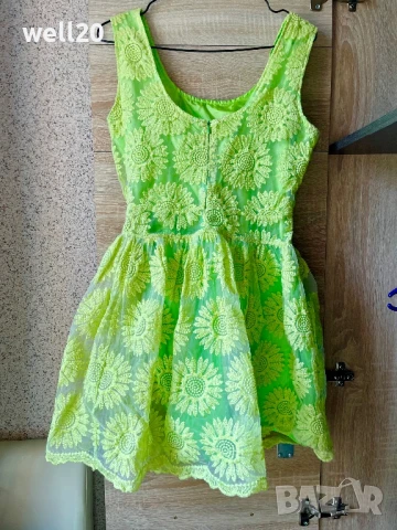 Къса дантелена рокля, снимка 2 - Рокли - 51117214