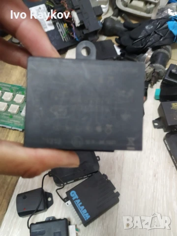 Модул теглич , BMW 1 E81 E87 Other control modules 10R047537