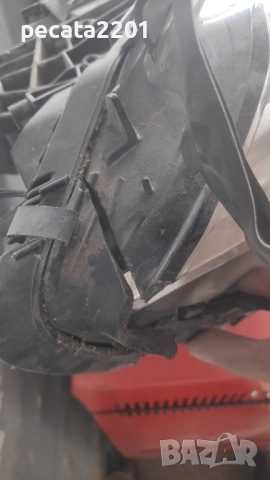 Продавам - оригинален десен фар за Мерцедес Ц класа W205 за части, снимка 5 - Части - 51862296