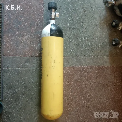 Купувам стари метални и непотребни бутилки от пожарогасители до 7L и от 200 до 300 рабтни атмосфери , снимка 12 - Въздушно оръжие - 56148779