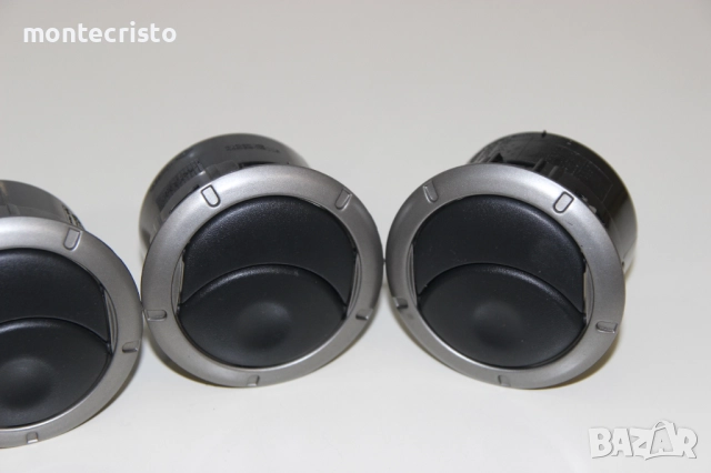 Духалка Dacia Duster (2010-2012г.) въздуховод розетка 687601987R духалки въздуховоди Дъстер, снимка 4 - Части - 52515658