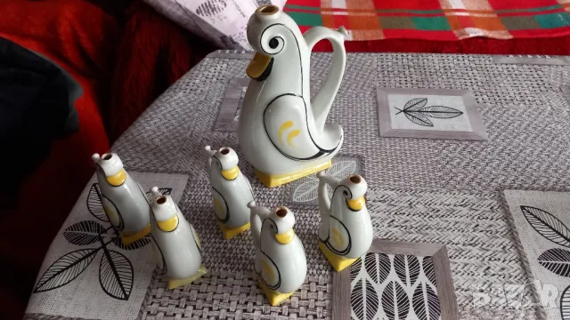 Комплект шише и чаши за ракия , снимка 1