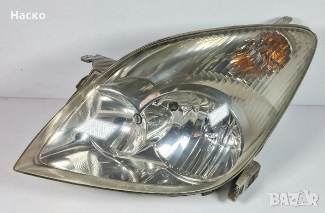 Ляв Фар Toyota Corolla Verso Тойота Корола Версо 2000-2004