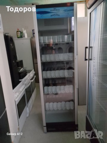 Професионална хладилна витрина за напитки Westfrost