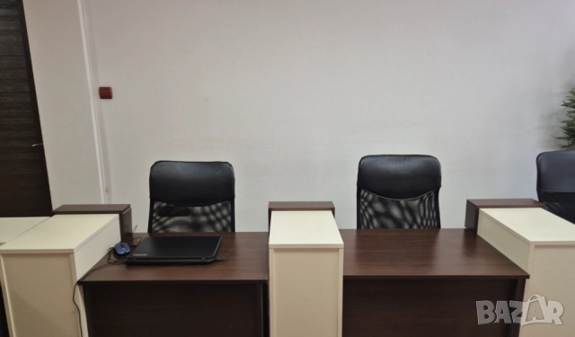 Запазени офис мебели и столове, снимка 6 - Работни маси и бюра - 52836367