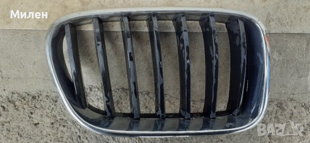 Дясна Декоративна Решетка Във Предната Броня. BMW. X3.F25. 2011-2017 Година. БМВ.Х3.Ф25.