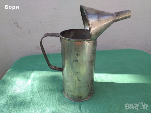 Стара мерница 1л с фуния BSW original, снимка 3 - Други ценни предмети - 30568922