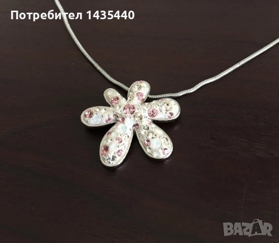 Колие Swarovski в нежно розово