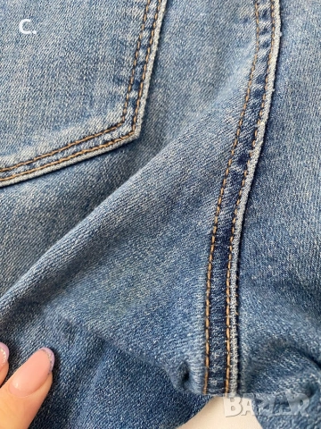 Дамска дънки Stradivarius, снимка 4 - Дънки - 53176182