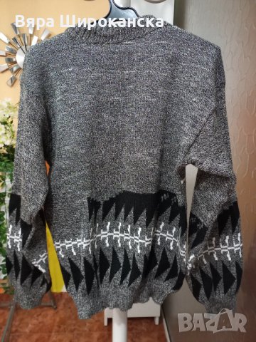 Пуловер в сиво, черно и бяло с паднало рамо. Размер: М, L., снимка 2 - Блузи с дълъг ръкав и пуловери - 40521904