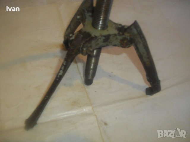 Българска Голяма Трираменна скоба за вадене на лагери и спирачни барабани старото качество Соц НРБ, снимка 2 - Други инструменти - 54010577