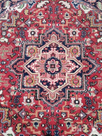 Ръчно тъкан вълнен килим.Антика за ценители.Ирански., снимка 5 - Килими - 51149415