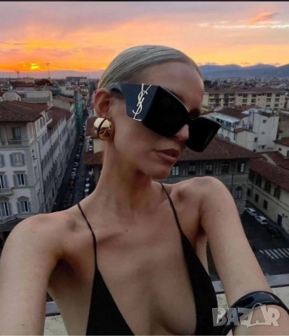 очила с черен обикновен калъф и ув защита ysl saint laurent prada , снимка 2 - Слънчеви и диоптрични очила - 51429915