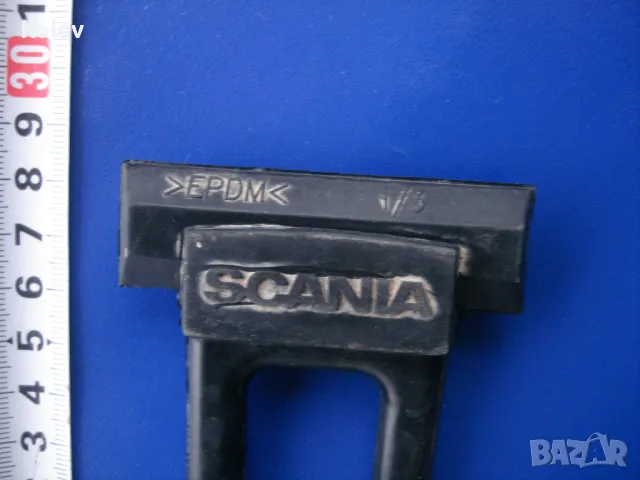 Оригинална скоба за калник Scania 1383858, снимка 5 - Аксесоари и консумативи - 48412899